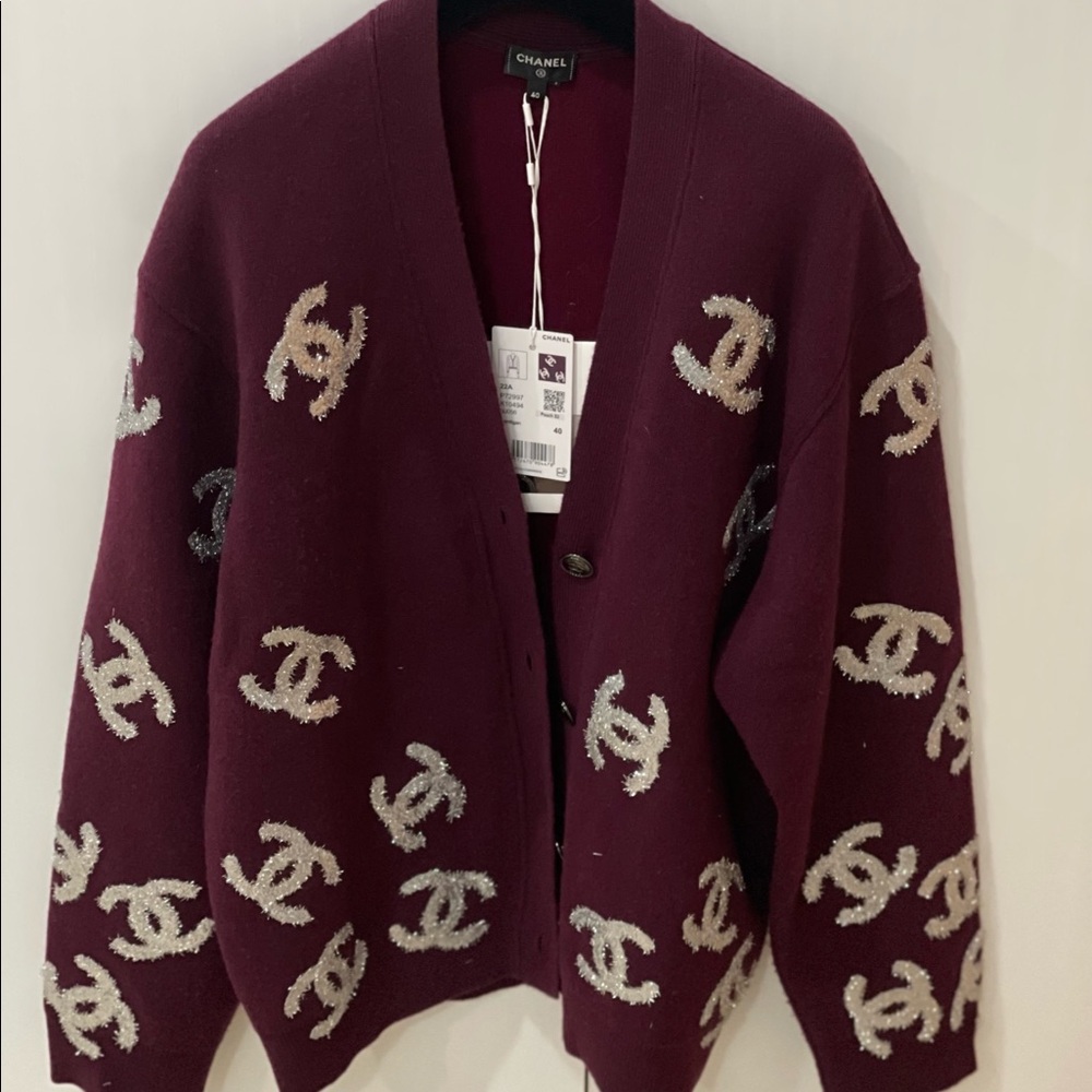 Burgundy CC cardigan. NBW with tags. This season must have. Size 40